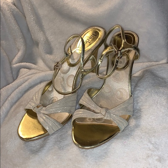 Charles by Charles David Strappy Gold Sandals - Picture 1 of 9